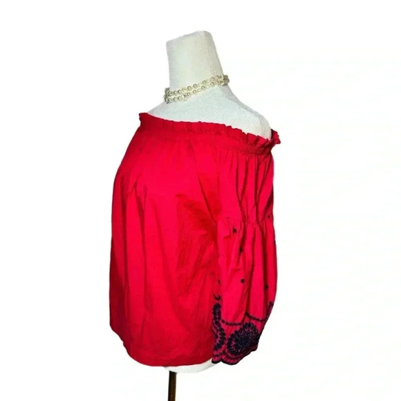 GAP Off-Shoulder Eyelet Bell-Sleeve Top Red Navy Embroidery Cotton blouse - Picture 6 of 12